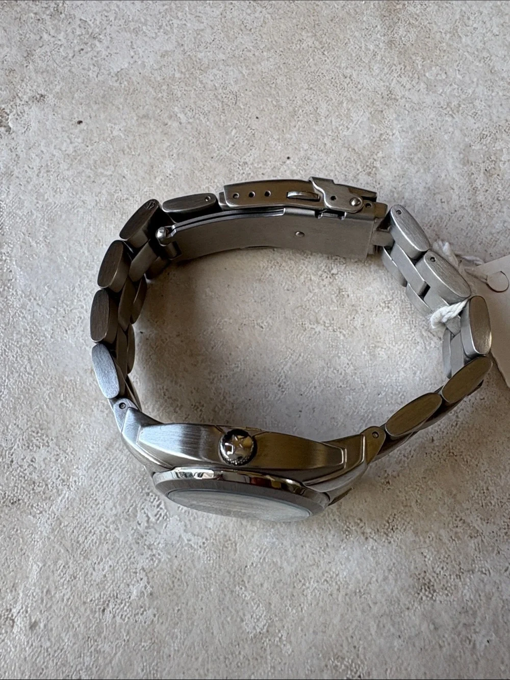 U.S. Army Stainless Steel Watch with Black Dial and Yellow Second Hand